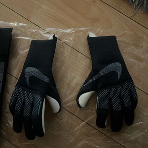 Nike Vapor Grip3 Dynamic Fit Soccer Goalkeeper Gloves FD5766-010 MSRP $160 Sz 6